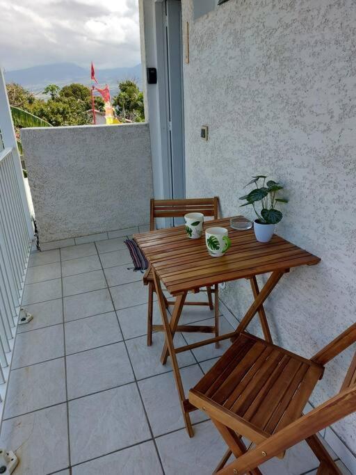 Le Ti Papangue Lägenhet Saint Pierre Exteriör bild